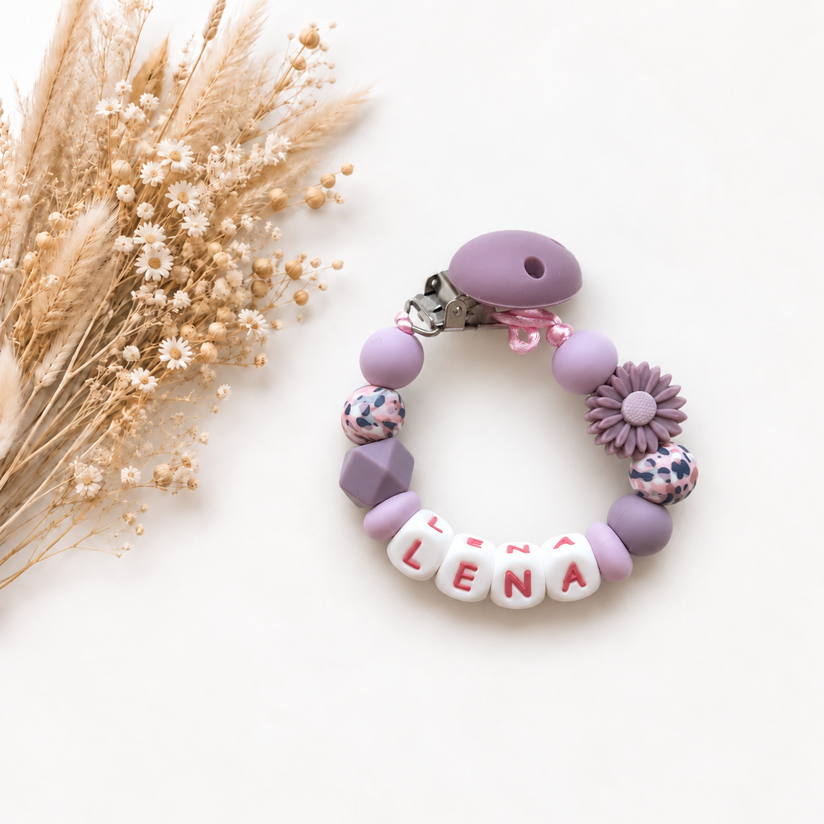 Luxe speenkoord met naam LENA in lila, mauve en roze tinten met bloemdetail