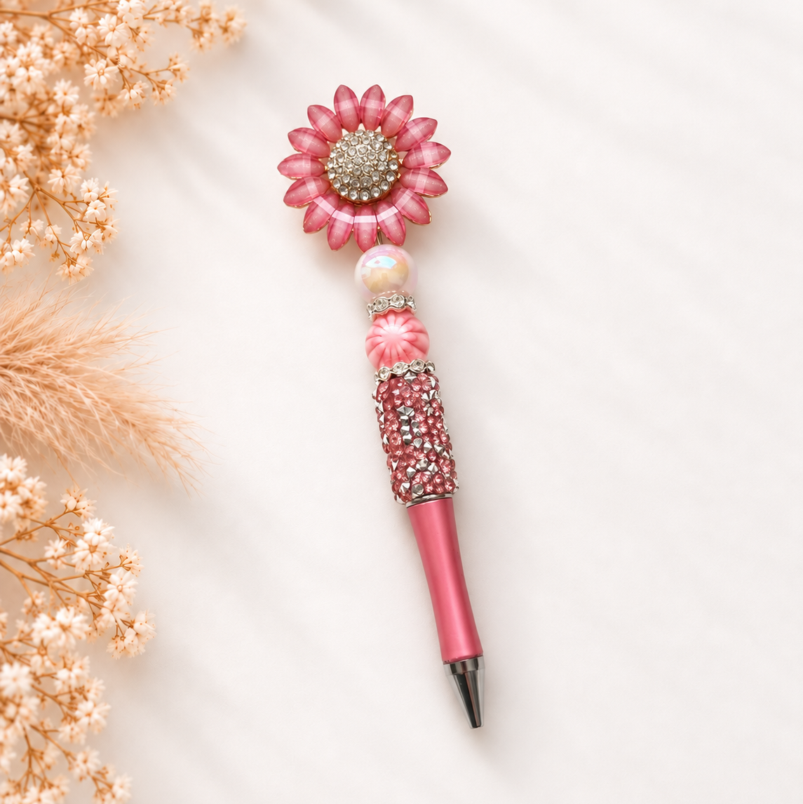 Premium roze kralenpen Blush Pearl met sierlijke bloem en fonkelende details